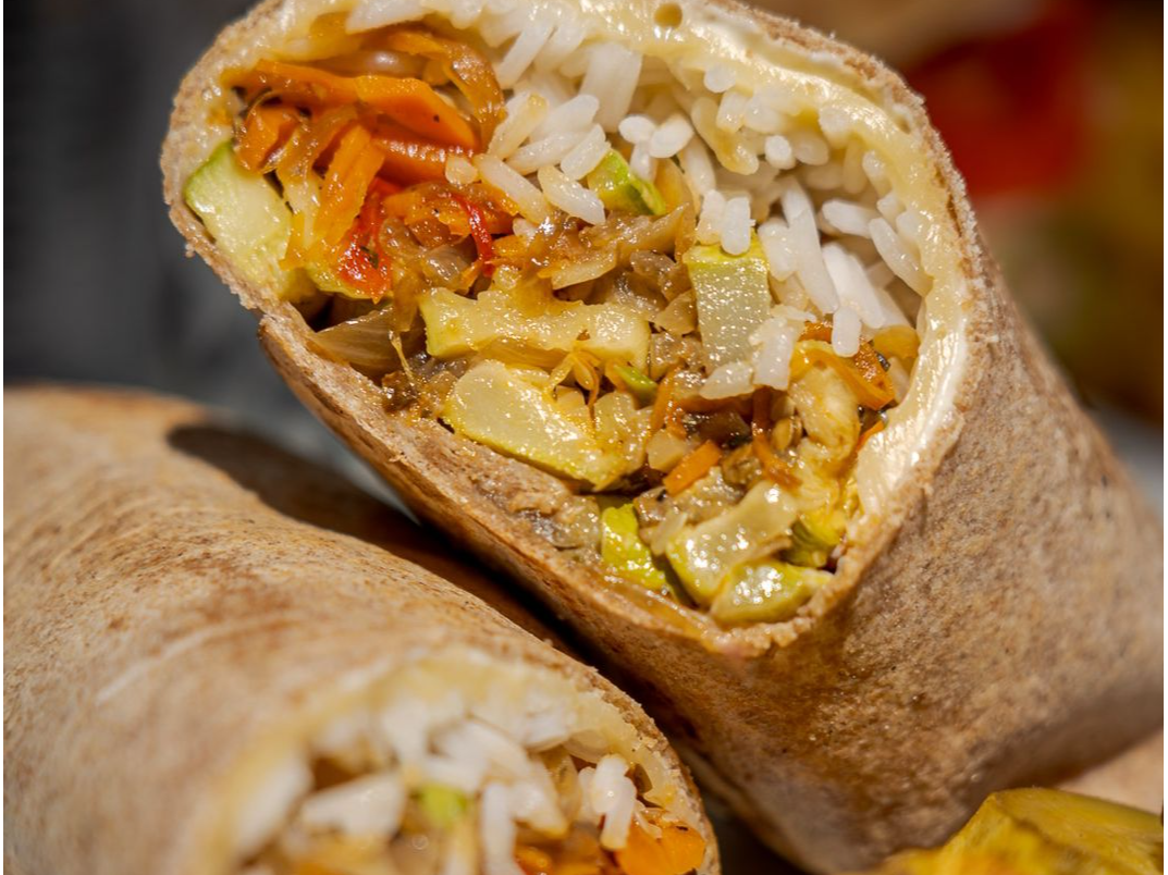 BURRITO KETO DE CALABAZA, HONGOS DE PINO Y MUZZARELLA