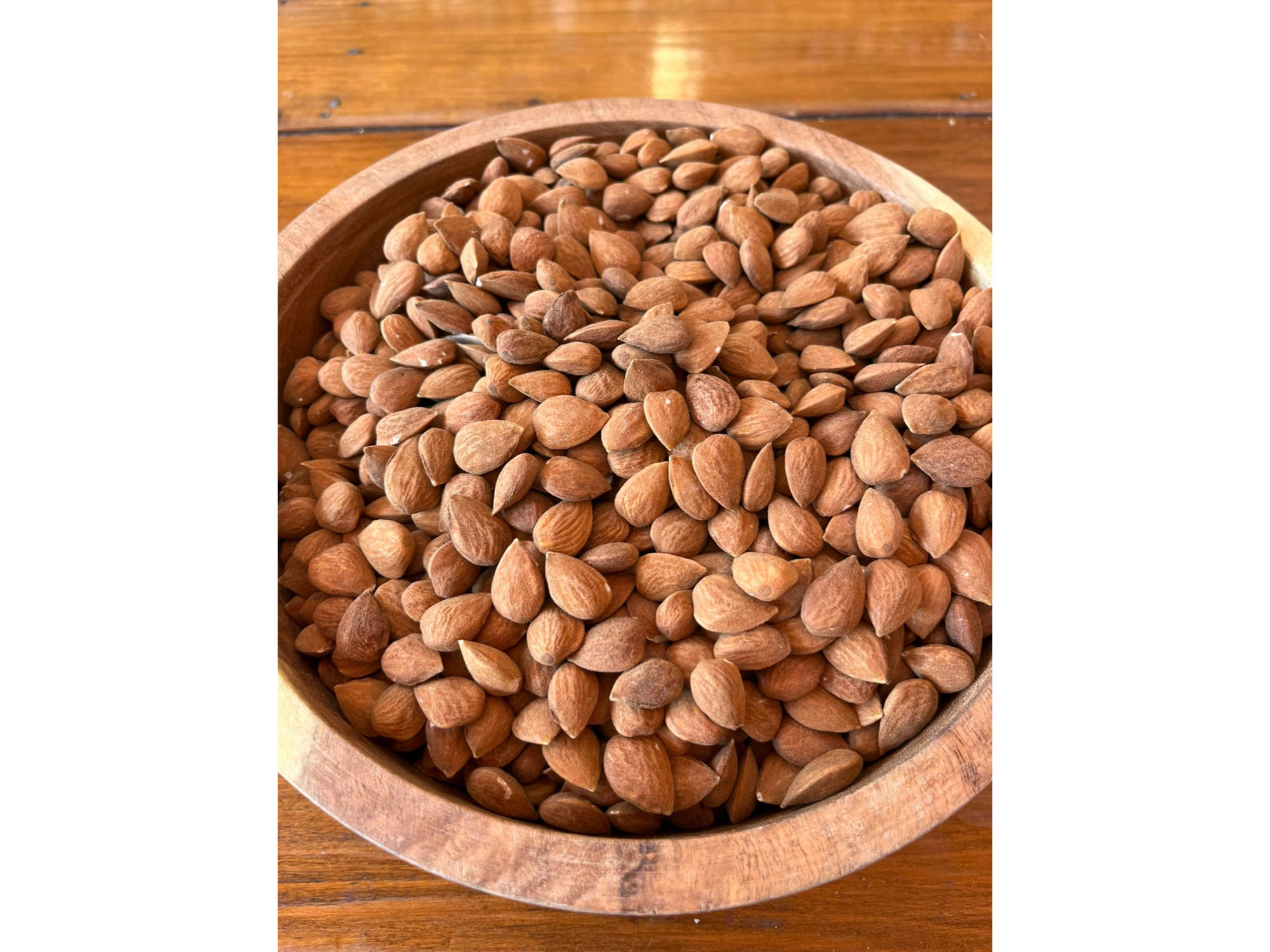 almendra mediana entera x 1 kg