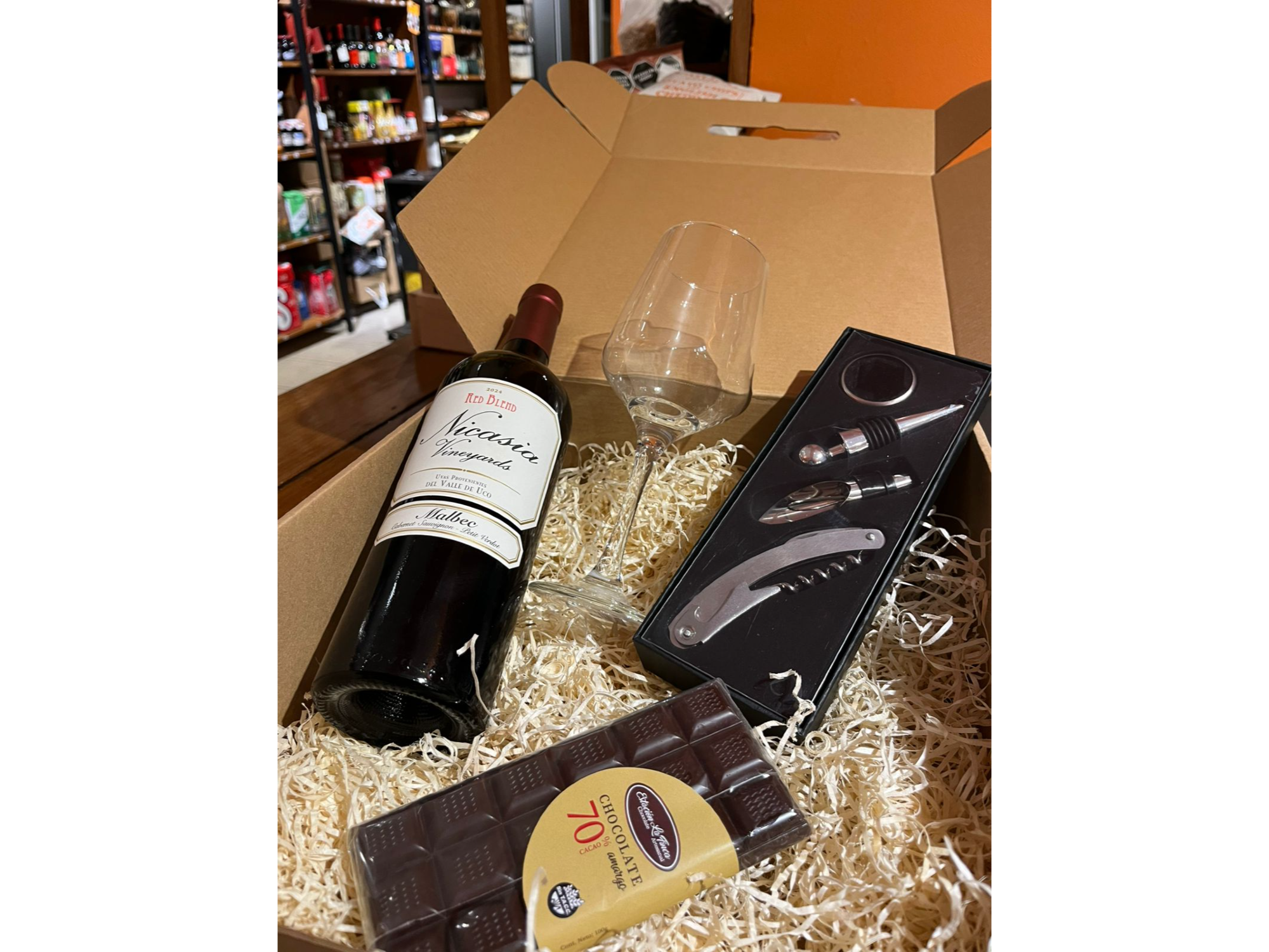 Box vino + accesorios vino