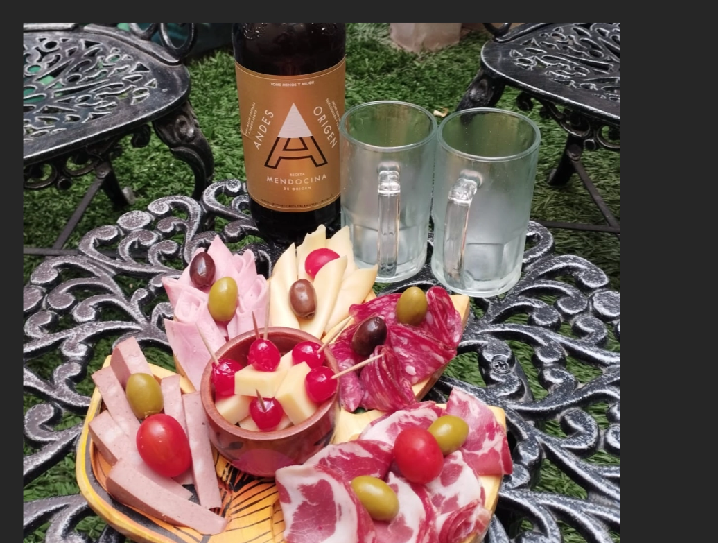 Picada +  dos cervezas ( lata)