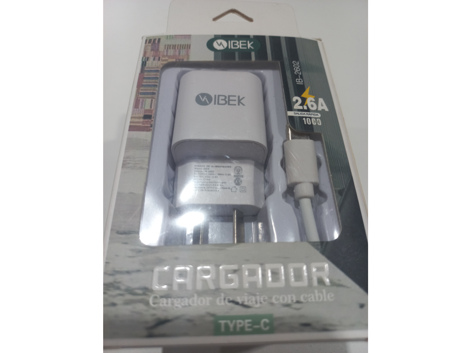 Cargador IBEK c/ cable Tipo c 2,6A