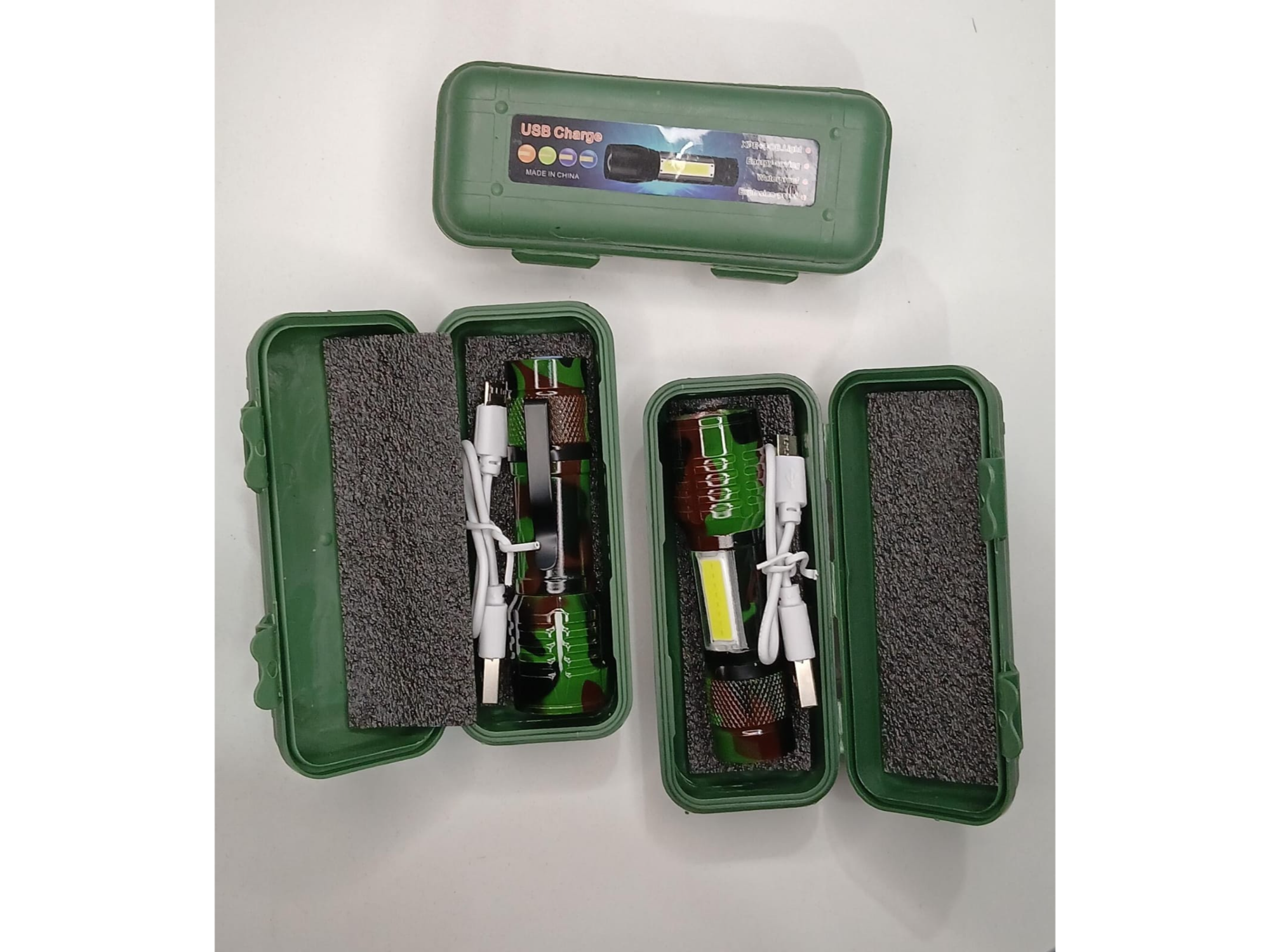 Linterna mini camuflada
