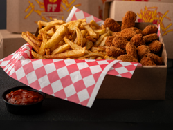 Chickens Fingers Para 2 Con Doble Guarnicion De Fritas Y Dip XXL