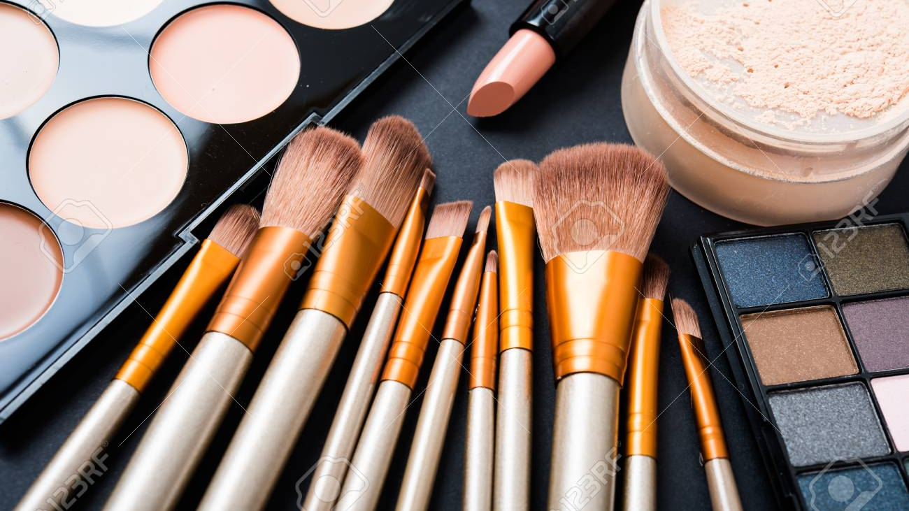 MAQUILLAJE