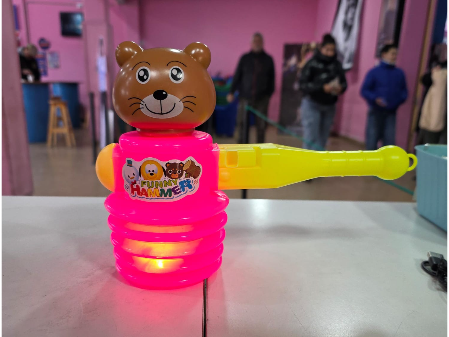 MARTILLO CON SONIDO Y LUZ