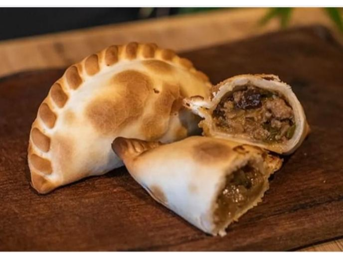 EMPANADAS CRIOLLAS POR DOCENA