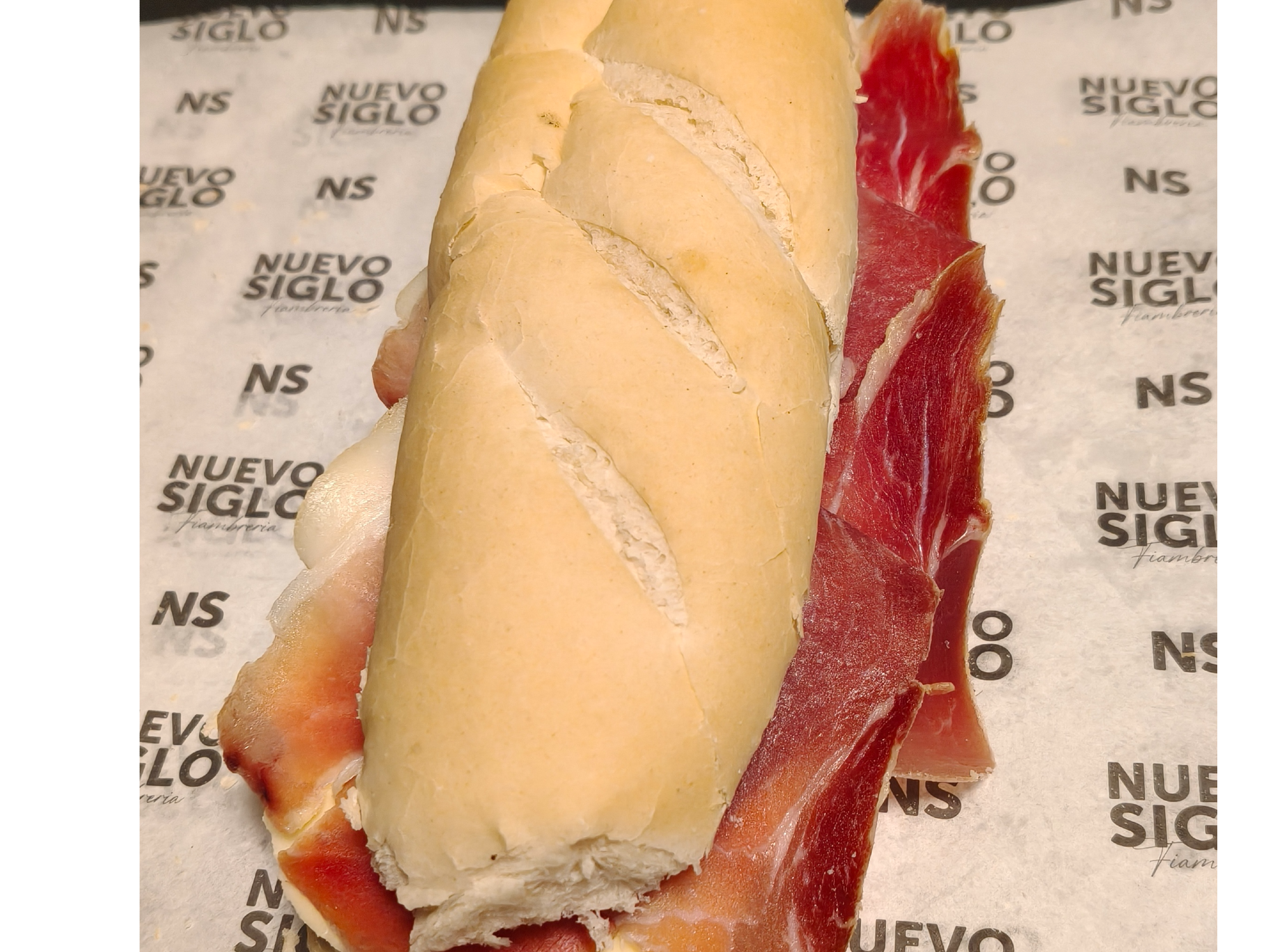 JAMON CRUDO Y QUESO