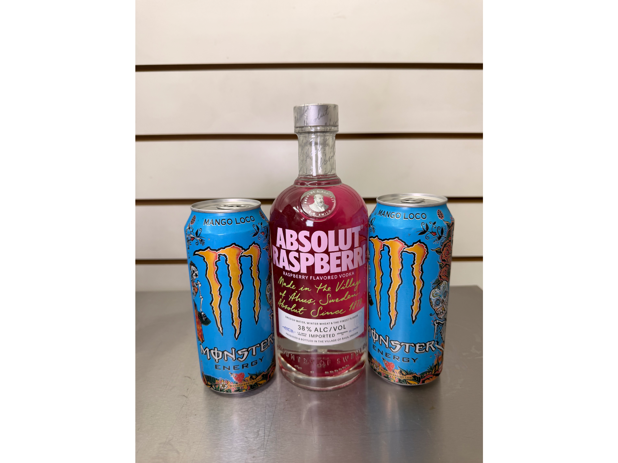 Absolut + 2 Monster