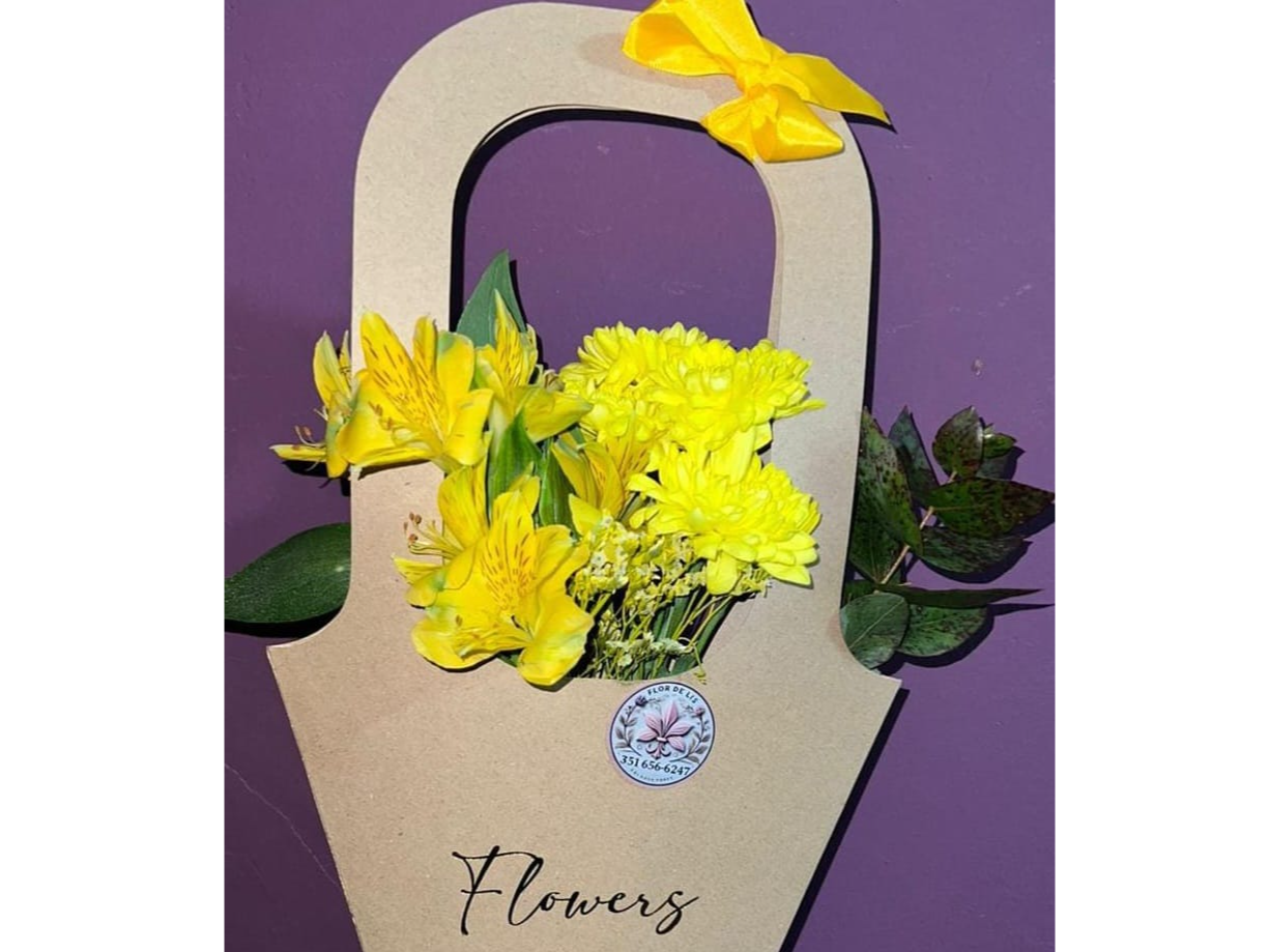 Bouquet Cartera Amarilla