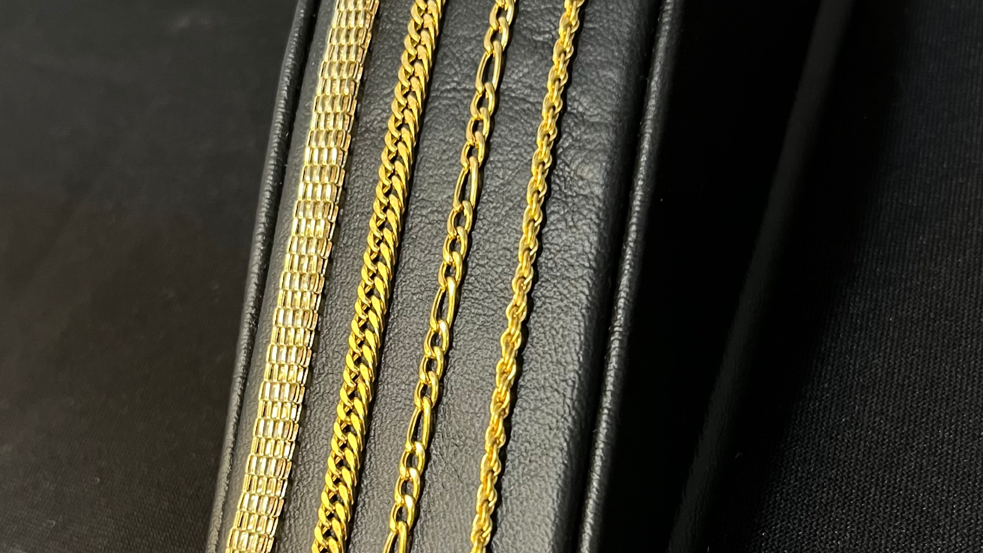 Pulseras Enchapadas en Oro