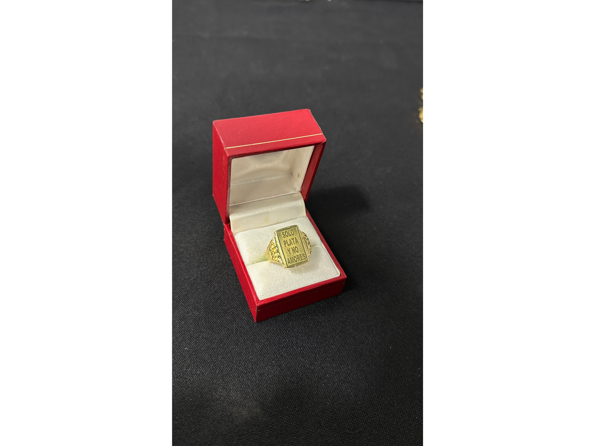 Anillo Solo Plata y No Amores