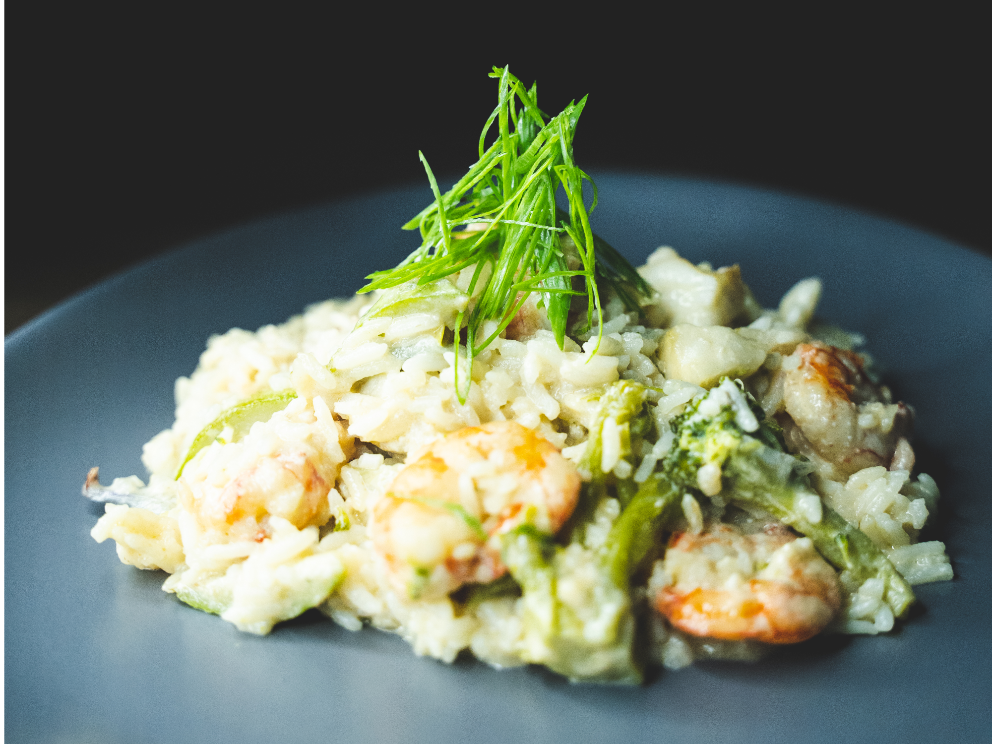 Wok de langostinos, vegetales y arroz
