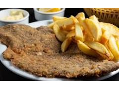Milanesa común con ensalada o fritas