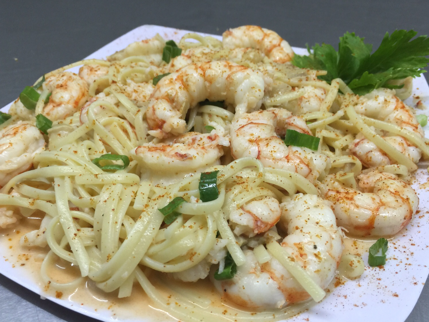 TALLARINES de EL TIBURON - FISH FOOD