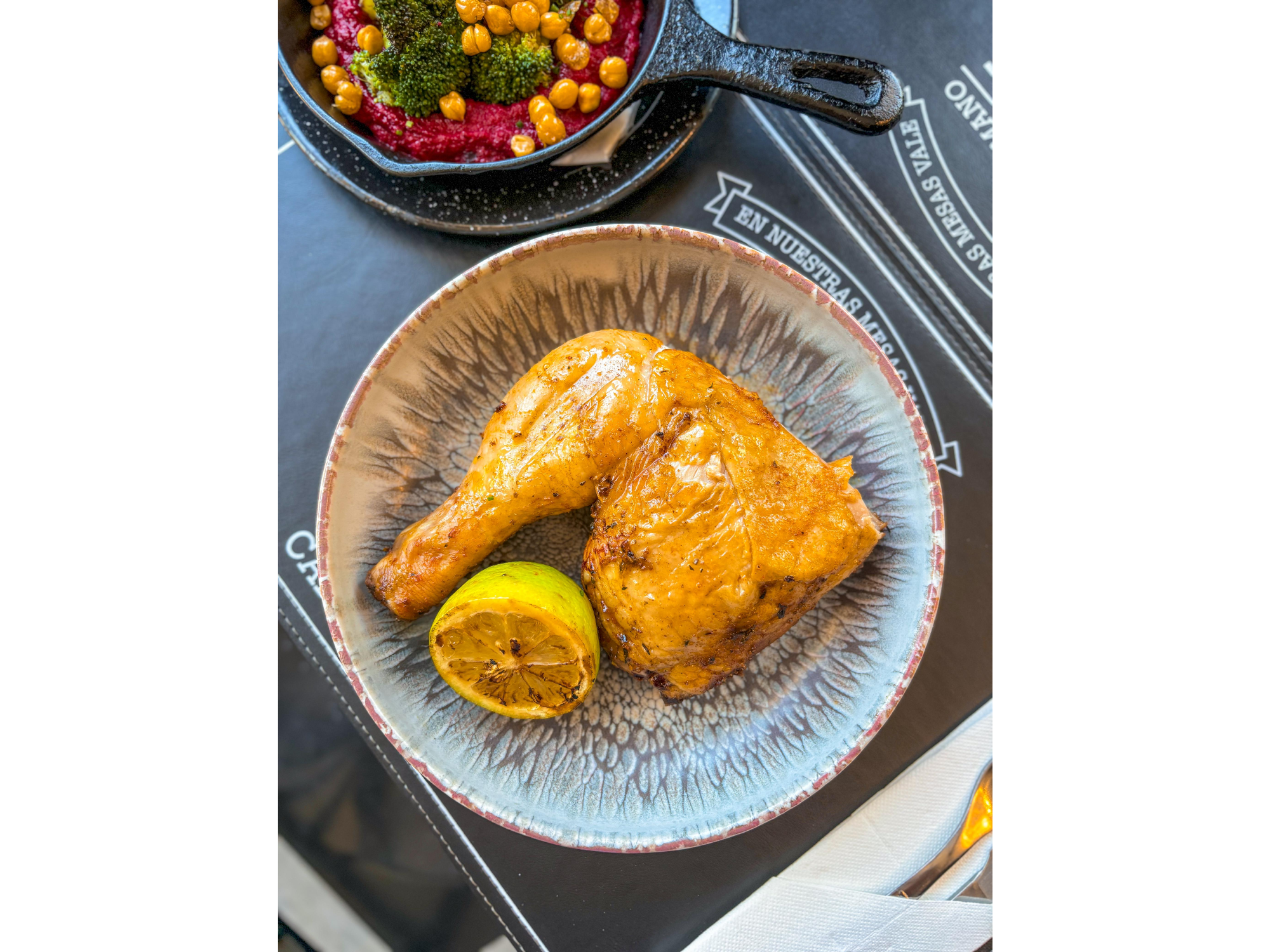 Pollo a las brasas 1/4.