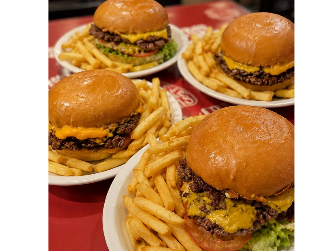 4 BURGER CON PAPAS