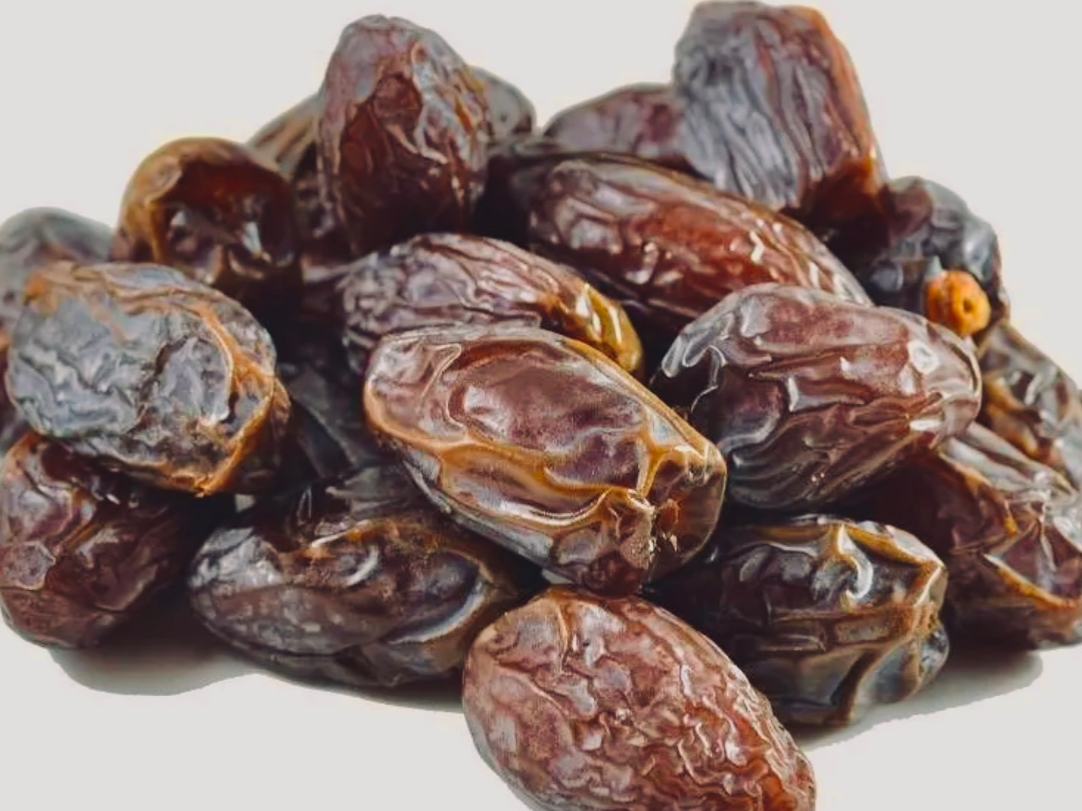 DÁTILES MEDJOUL CON CAROZO (ISRAEL)