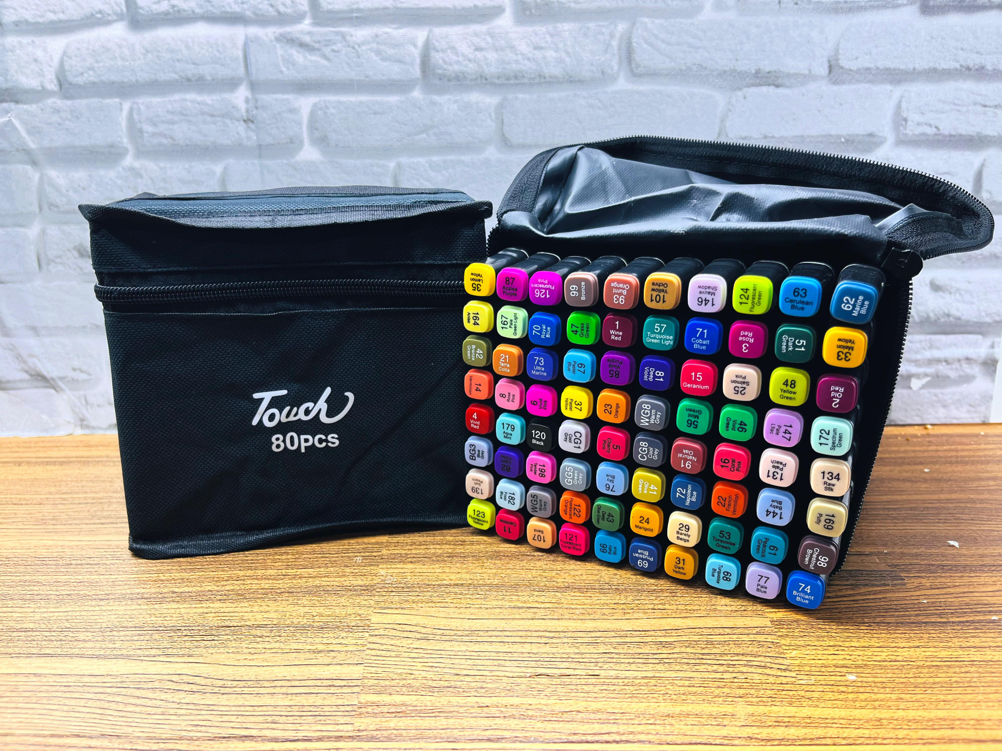 🎨Estuche con 80 Fibras Doble Punta Touch