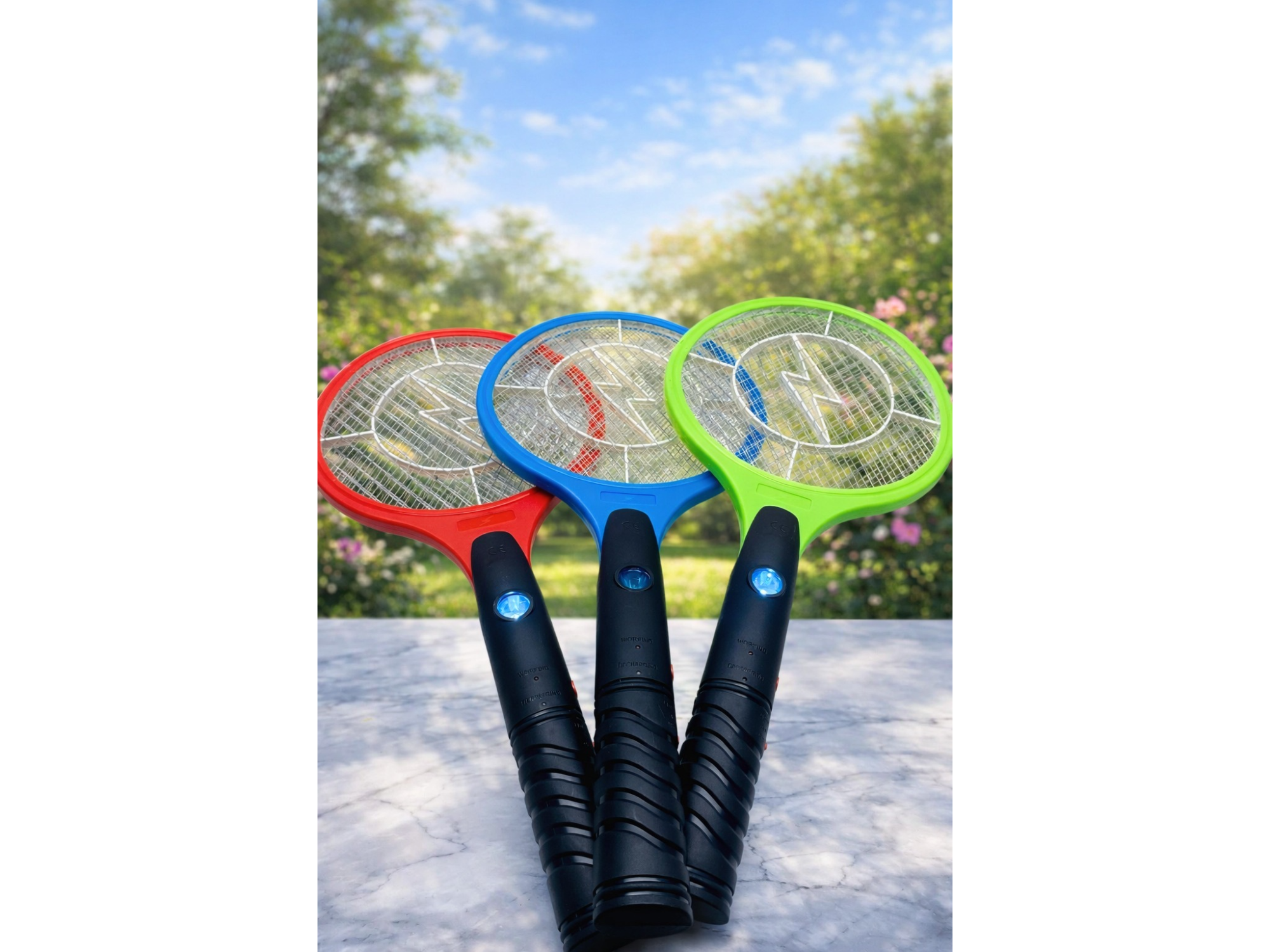 Raqueta mata mosquitos eléctrica