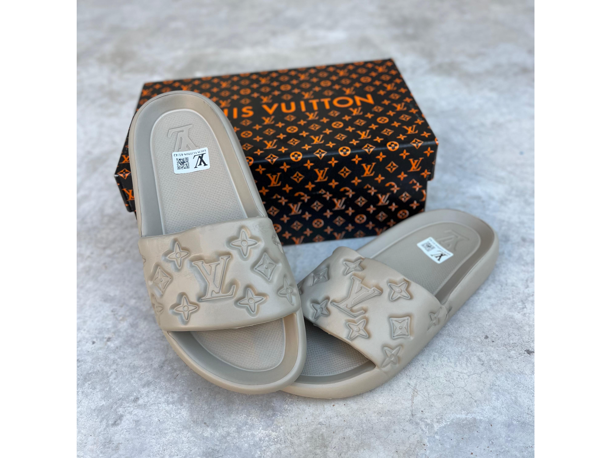 OJOTA LOUIS VUITTON (beige)