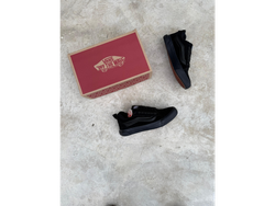 VANS KNU ( NEGRA )