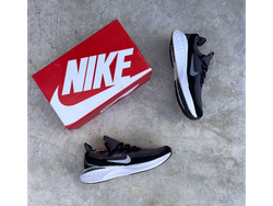 NIKE AIR ZOOM