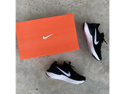 Nike react (blanco/negro)