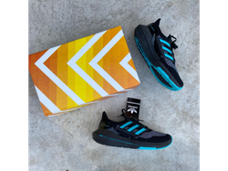 ADIDAS ULTRABOOST (VERDE)