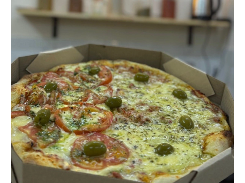 PIZZA, MITAD NAPO/MITAD MUZZA