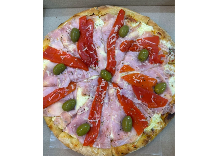 PIZZA JAMON Y MORRON