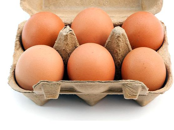 1/2 docena de huevos de color