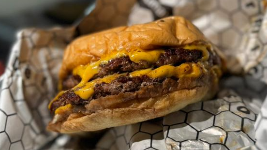 HAMBURGUESAS 🍔 (NO INCLUYE PAPAS Y BEBIDAS)