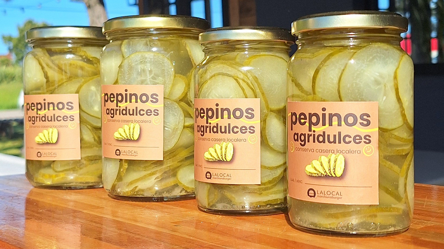 Conservas localeras y quesos