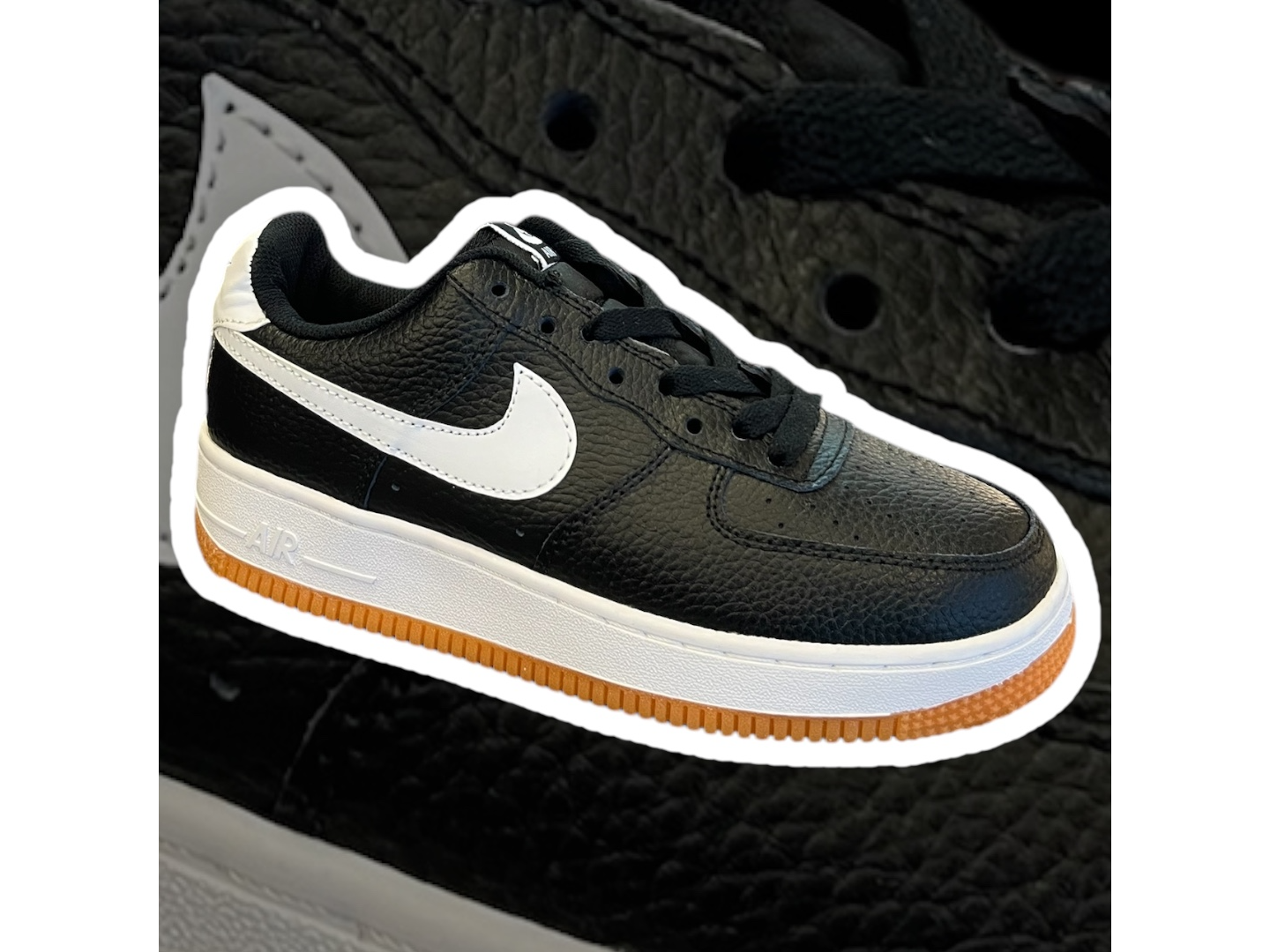 Nike Air Force 1 07 Negra/Marrón