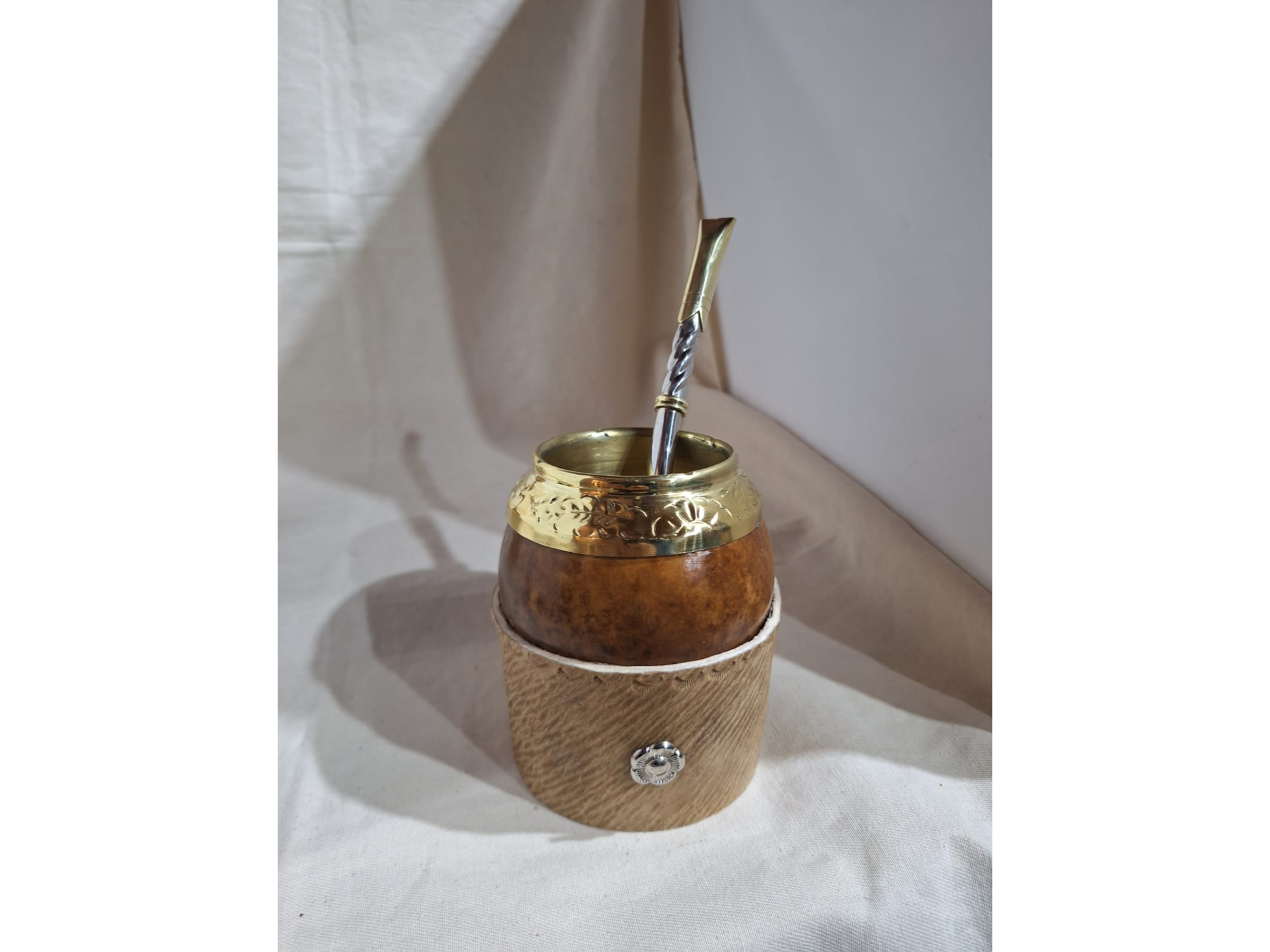 Torpedo cincelado-base con aplique