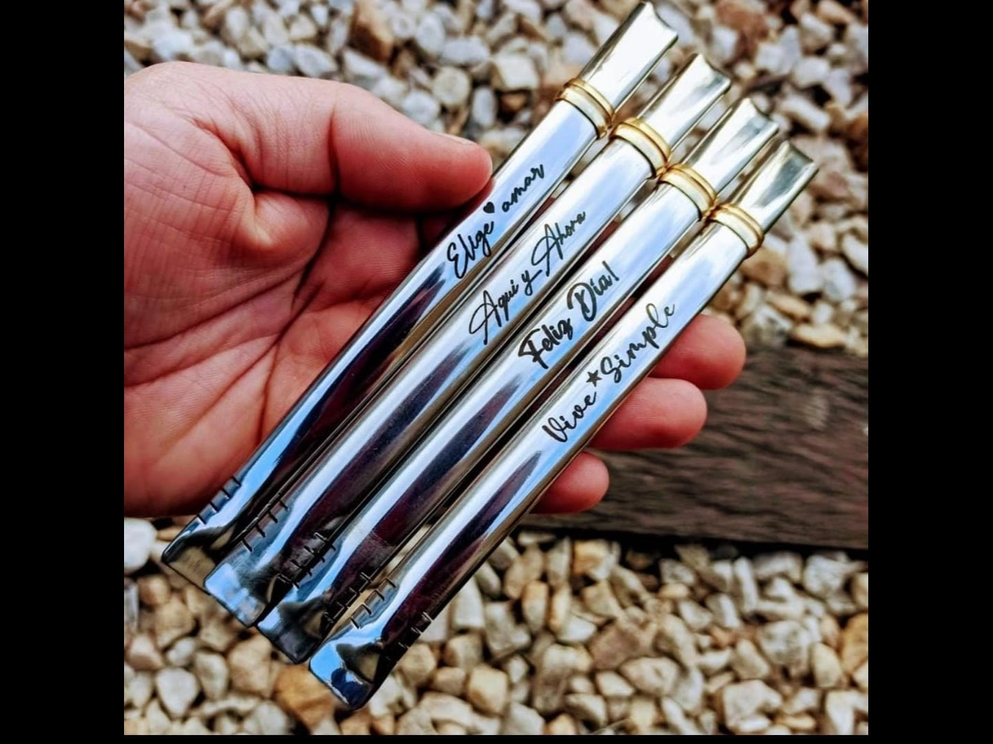 BOMBILLA CHATA C/ APLIQUE Y GRABADO