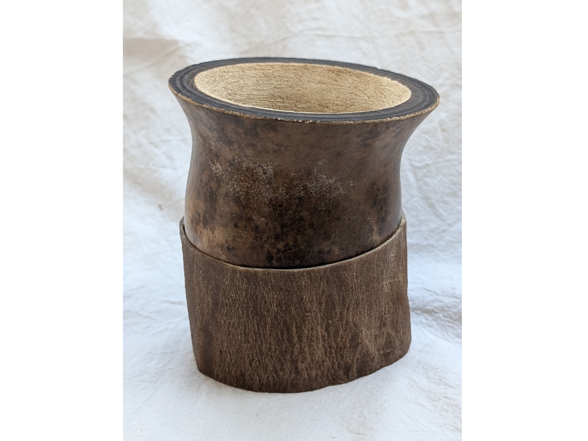 CALABAZA CON BASE CUERO TIENTO