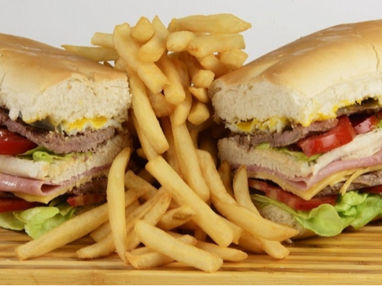LOMO DOBLE CARNE CON PAPAS
