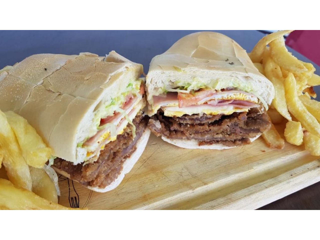 MILANESA DOBLE CARNE CON PAPAS