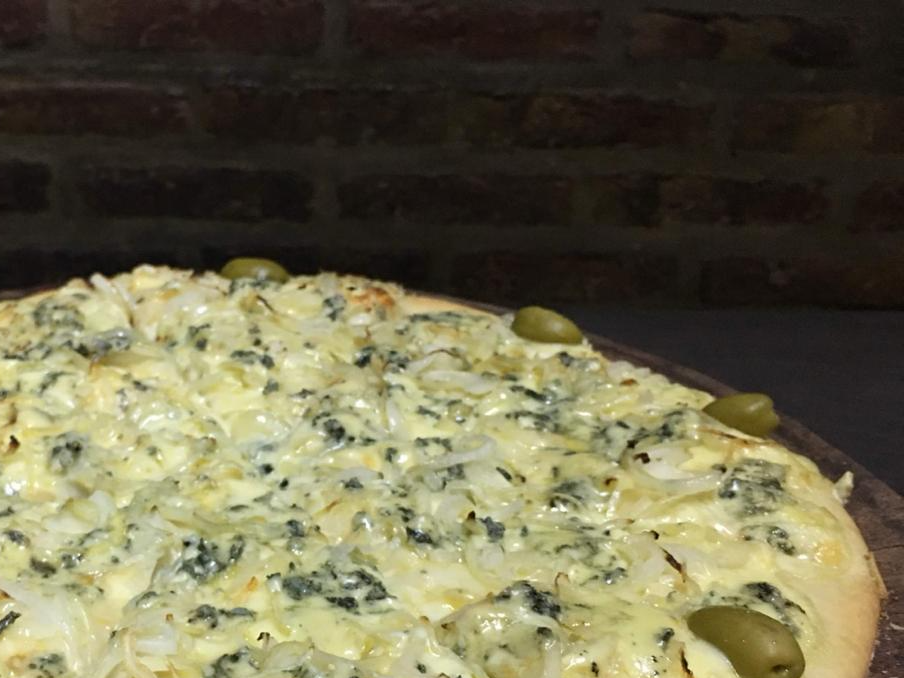 MEDIA FUGAZZA ROQUEFORT