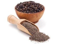 Pimienta negra en polvo