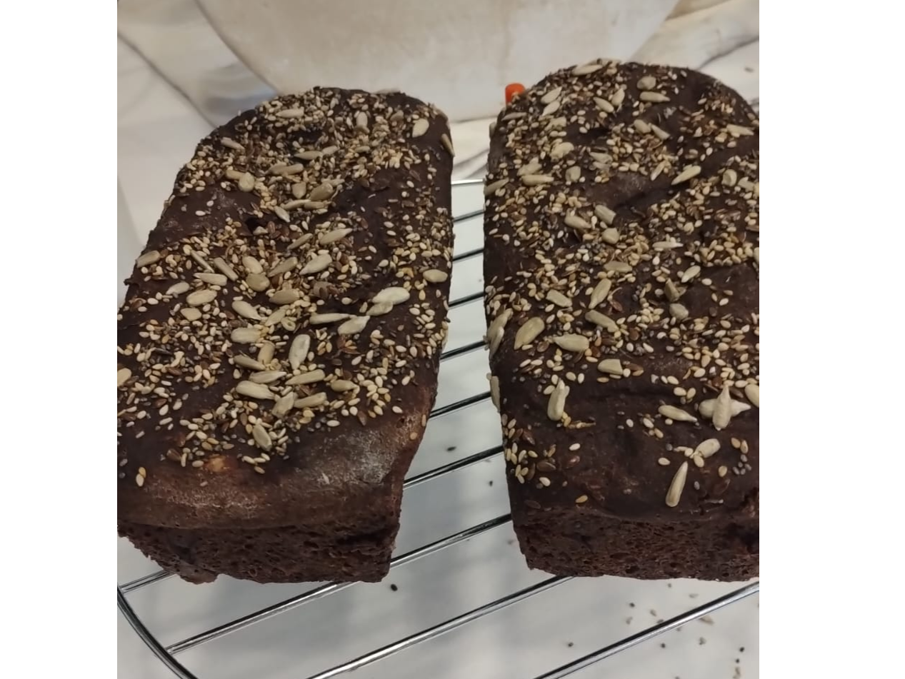 Pan de harina integral y algarroba 350 grs