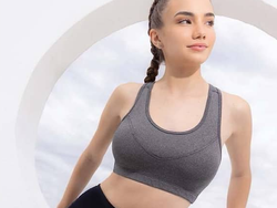 Top deportivo de vaplex con realce interno y elastico embutido Melífera