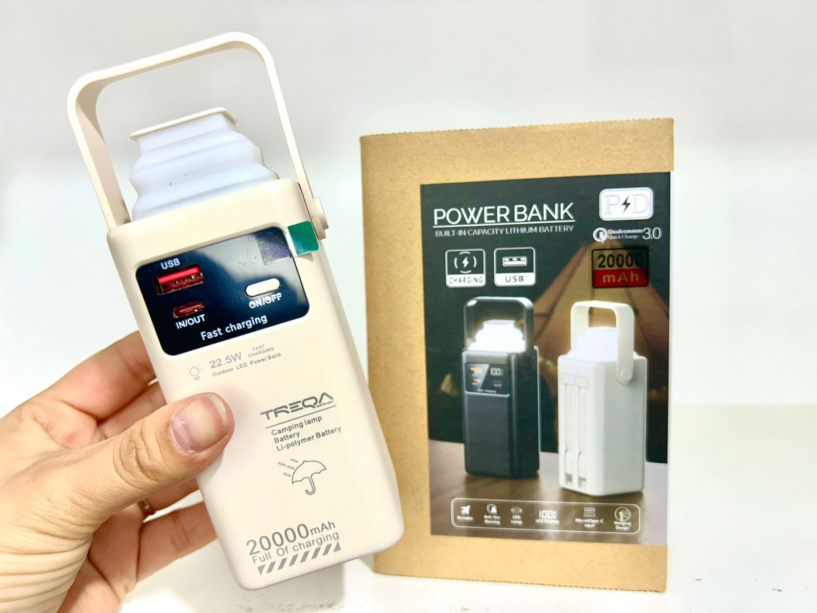 POWER BANK MEDIANO 20000MAH CON LINTERNA DE CAMPING - COD.: 2697