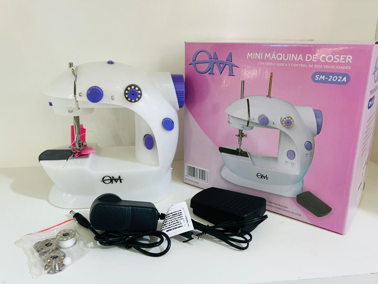 MINI MAQUINA DE COSER "OM" SM-202A - COD.: 669
