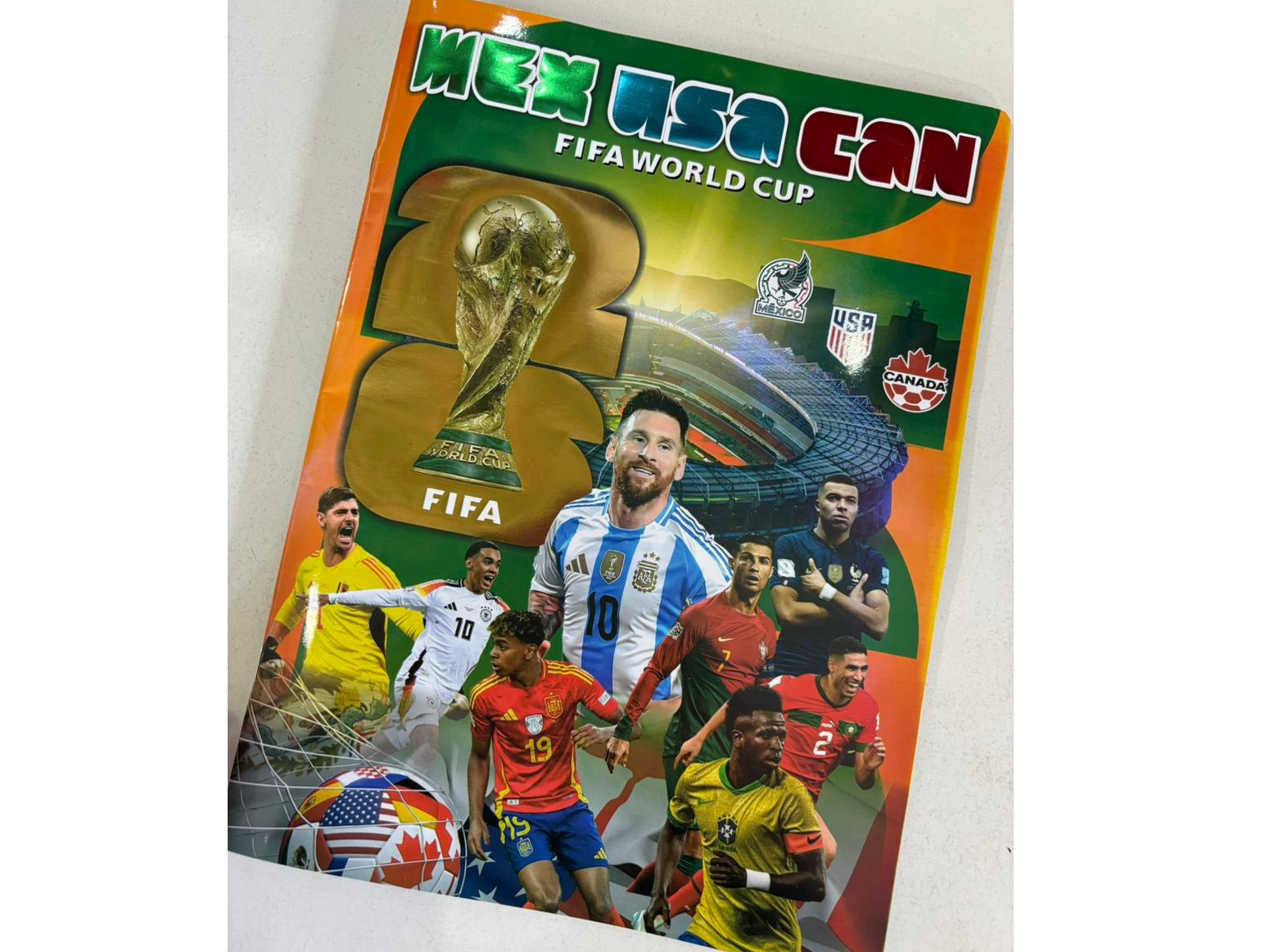 ALBUM DE FIGURITAS DEL MUNDIAL FIFA WORLD - COD.:2626