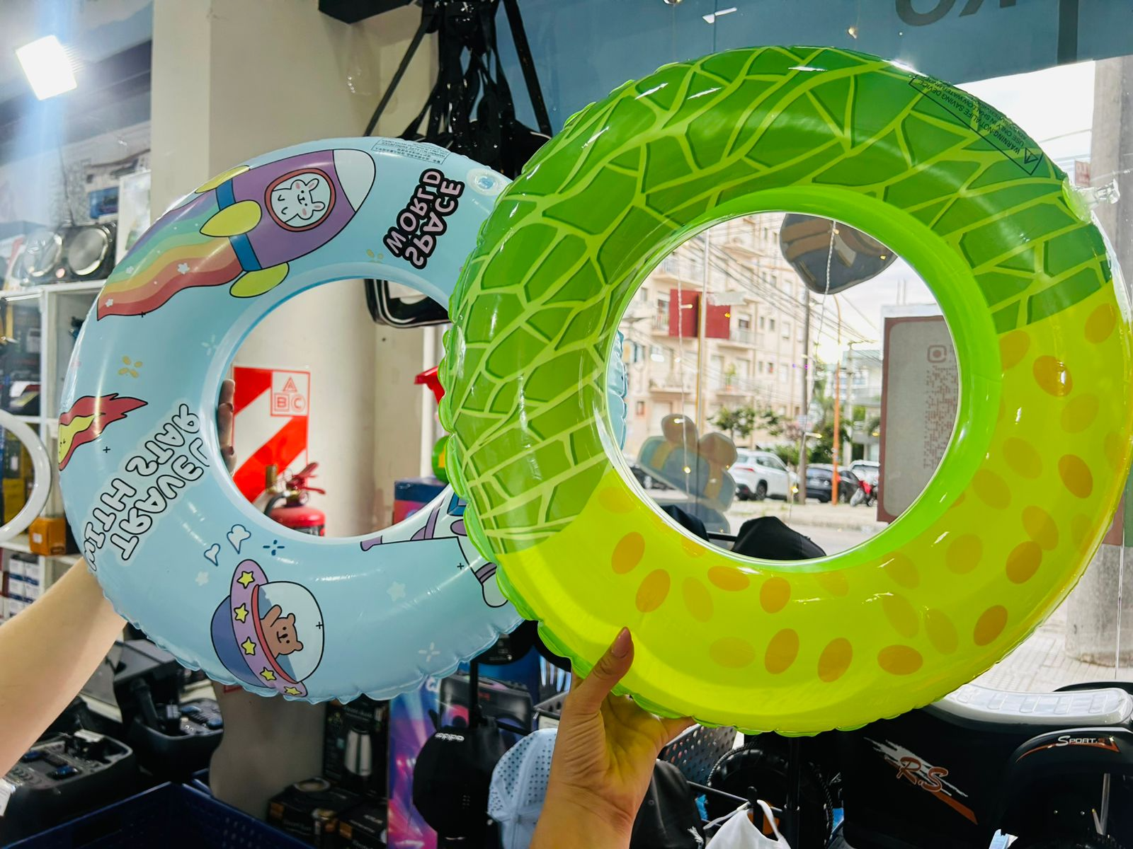 ARO INFLABLE SALVAVIDA "SAN LITOYS" 60cm. "SWIMMING RING" - COD.:2476