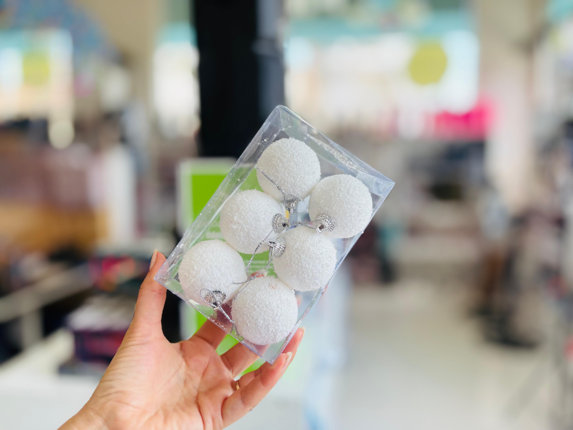 BOLITAS PARA ARBOL DE NAVIDAD NEVADAS PEQUEÑAS X 6 - COD.: 2296