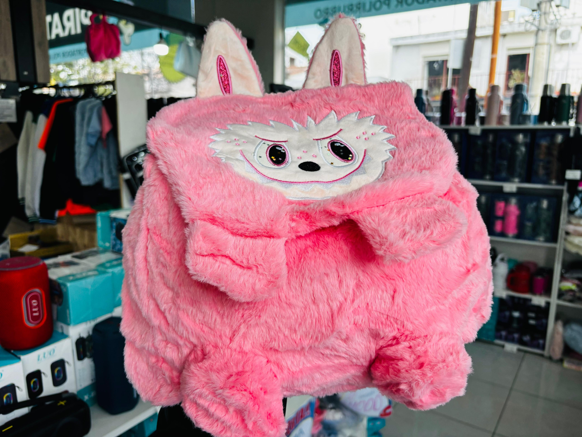 MOCHILA "LABUBU" CON CIERRE Y TIRAS - COD.: 1943