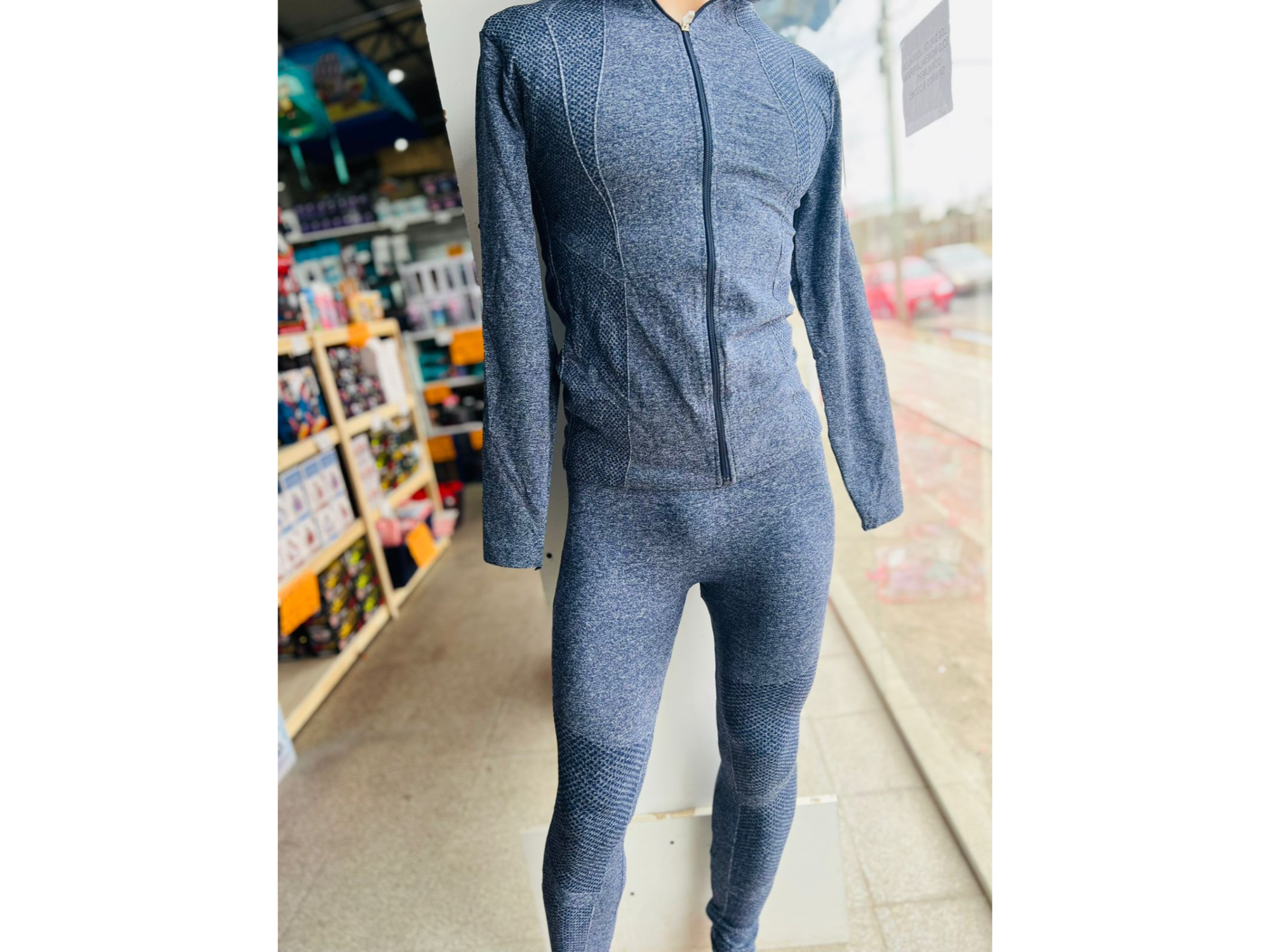 CONJUNTO DEPORTIVO FEMENINO CALZA LARGA, CAMPERA Y TOP - SIN ELECCION- COD.:  1989